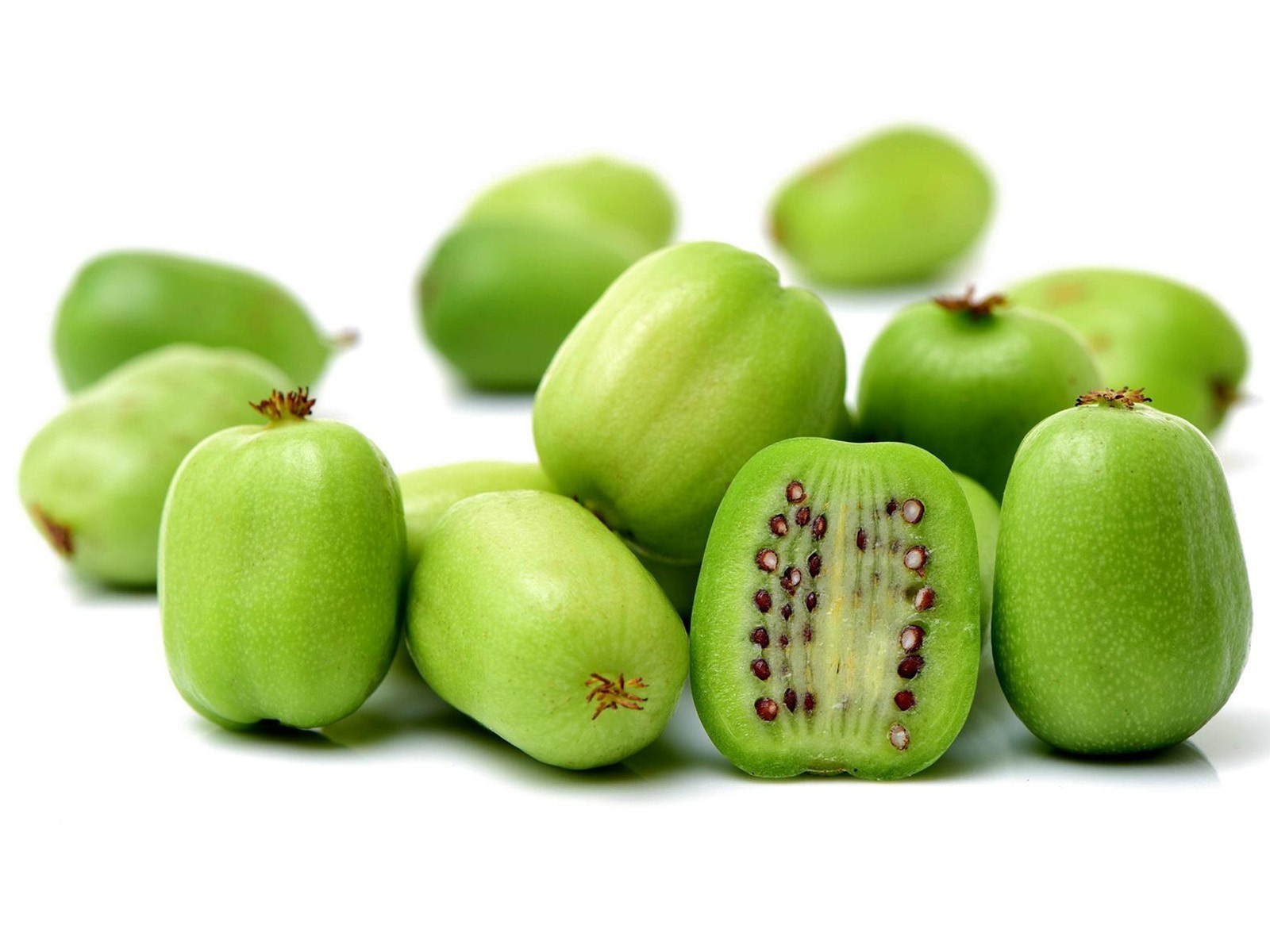V regálu obchodu je snadno přehlédnete. Patří mezi superovoce s působivým obsahem vitaminu C.