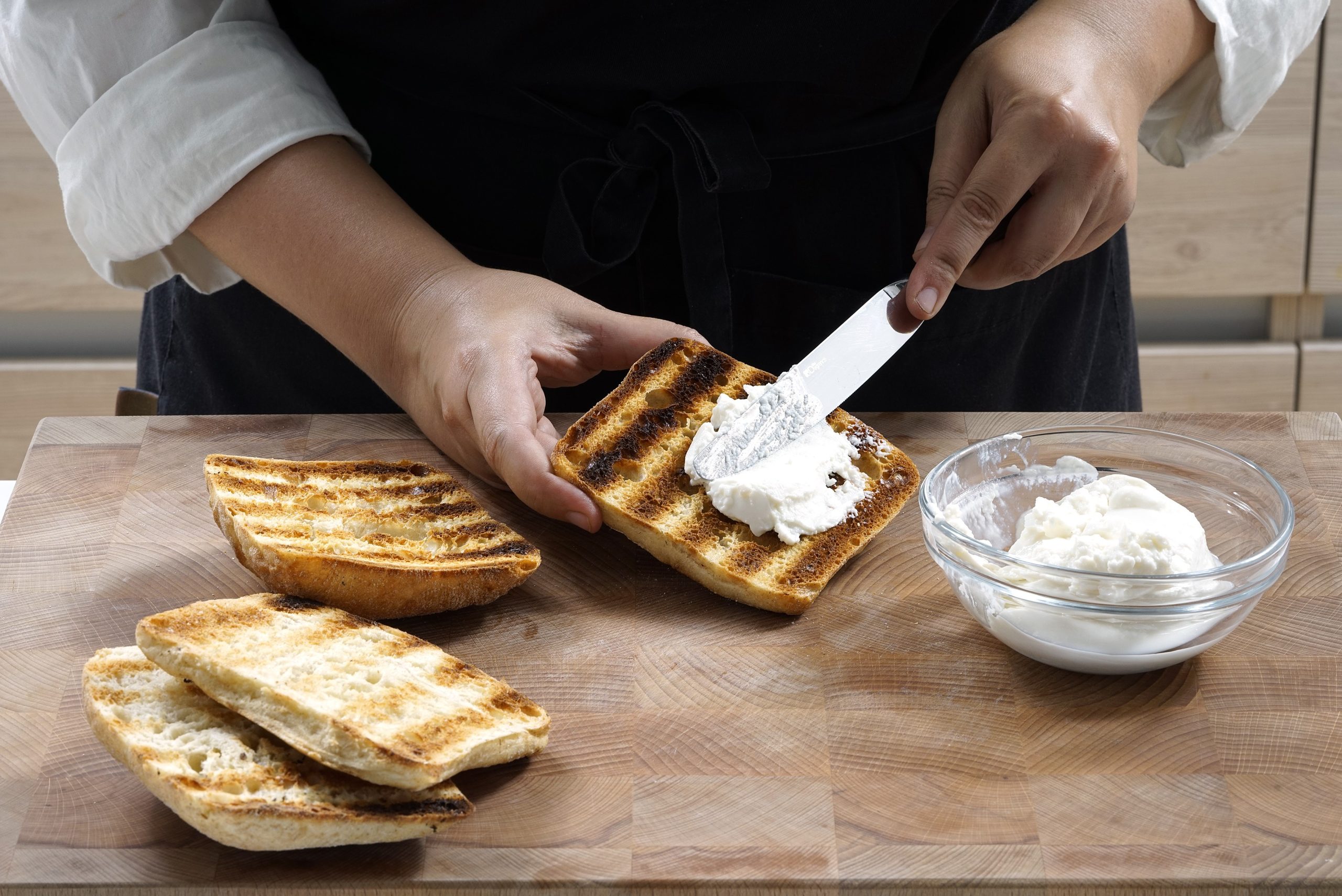 Udělejte ze sendviče hvězdu! Zde je recept na lahodnou pomazánku, po které budou všichni žadonit o další.