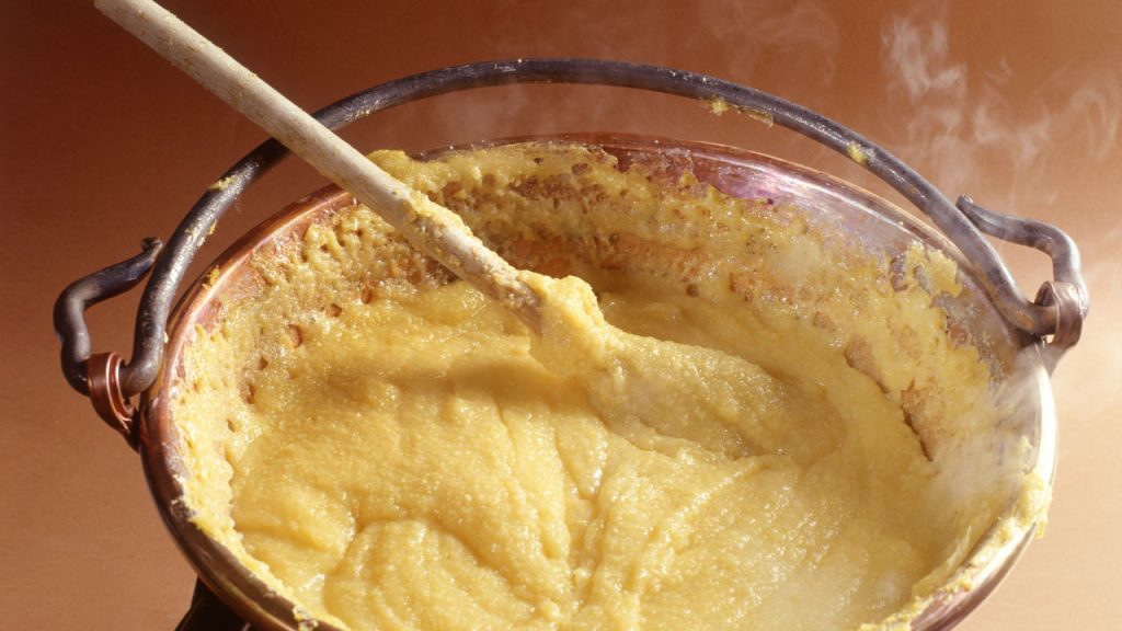 Krémová polenta: jednoduchý recept, který promění vaše pokrmy!