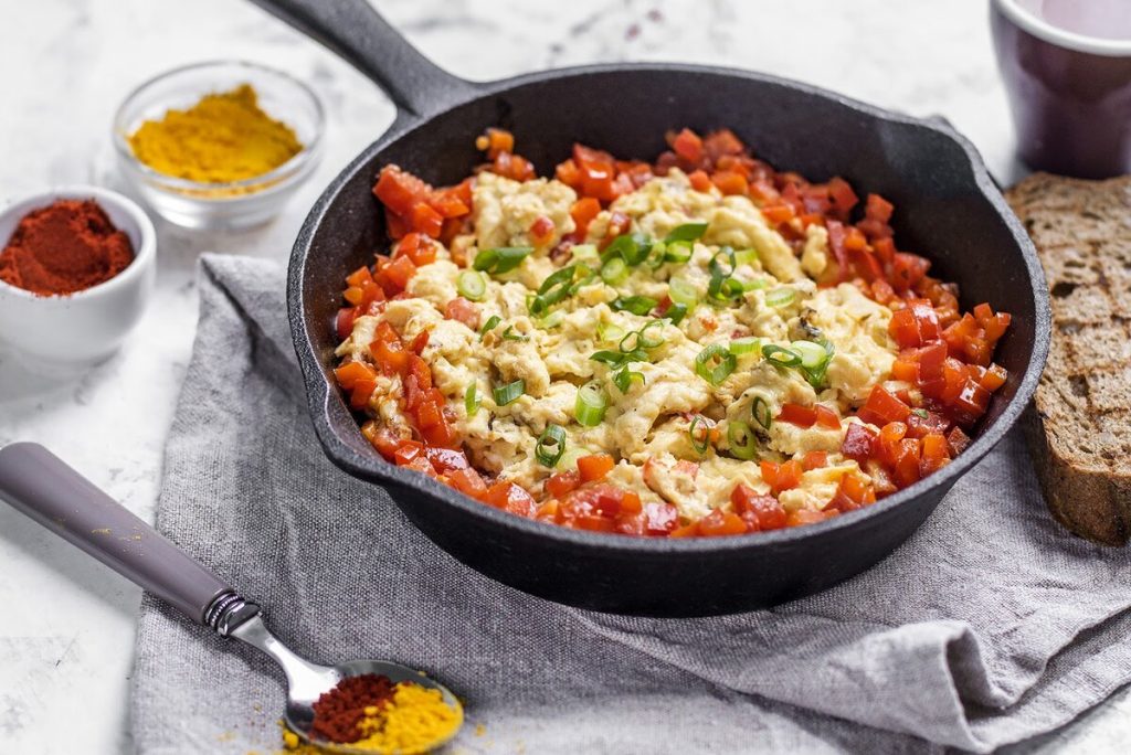 Odborník na výživu: Toto je nejzdravější verze míchaných vajec. Její tajemství spočívá v několika jednoduchých ingrediencích.