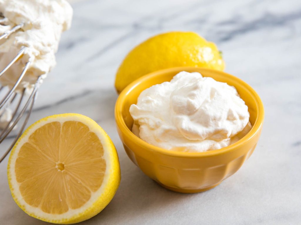 Středomořský krém z fety a citronu: ohňostroj pro chuťové pohárky