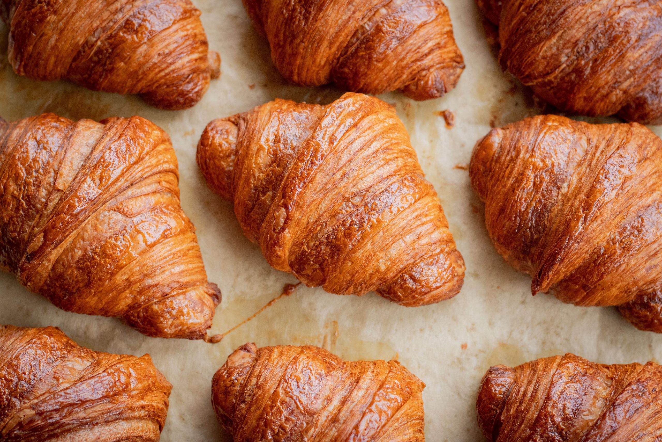 Těsto na tyto croissanty připravuji ze tří surovin. Jsou měkké, jemné a bohaté na bílkoviny.