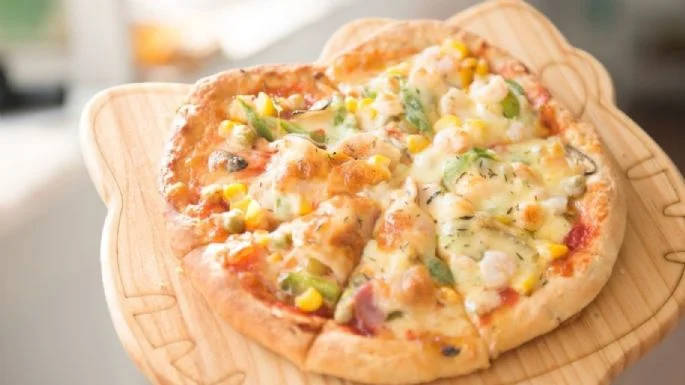 Pizza bez mouky: připravte si tu nejkřupavější a nejchutnější pizzu tak snadno, recept, který vám pomůže jíst bez pocitu viny.