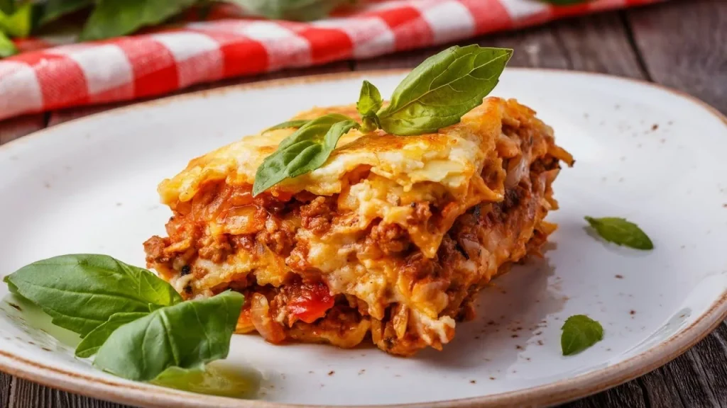 Lasagne jsou jako z kuchyně vaší babičky. Jejich chuť vás okamžitě přenese do bezstarostného dětství.