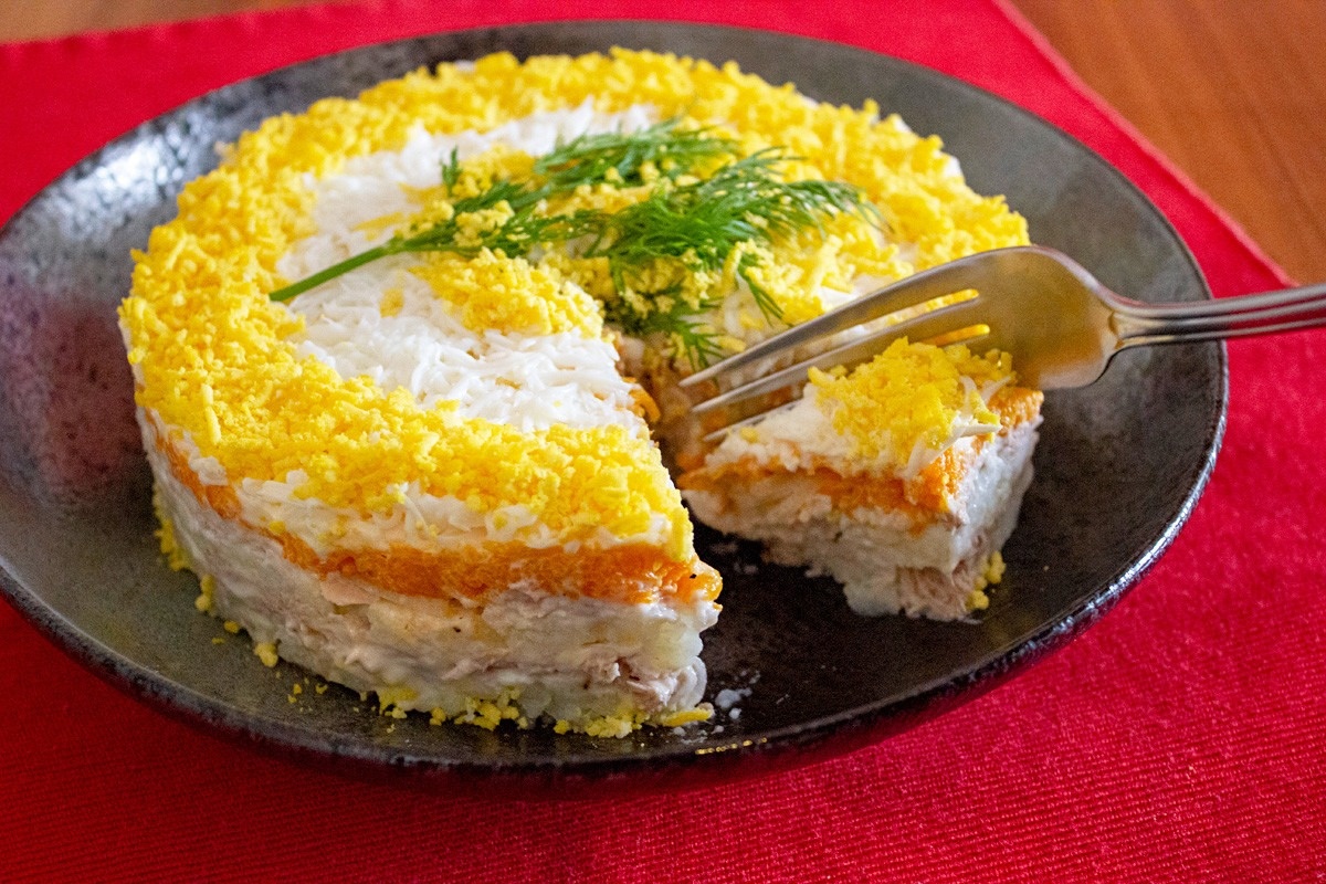 Takový salát „Mimosa“ se vždy vaří v půstu: recept krok za krokem .