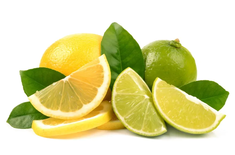 Limetka vs. citron. Které citrusové plody jsou zdravější a lepší?